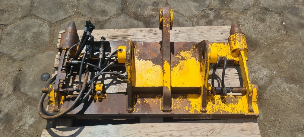 Adaptacja osprzętu ładowarka teleskopowa JCB 536