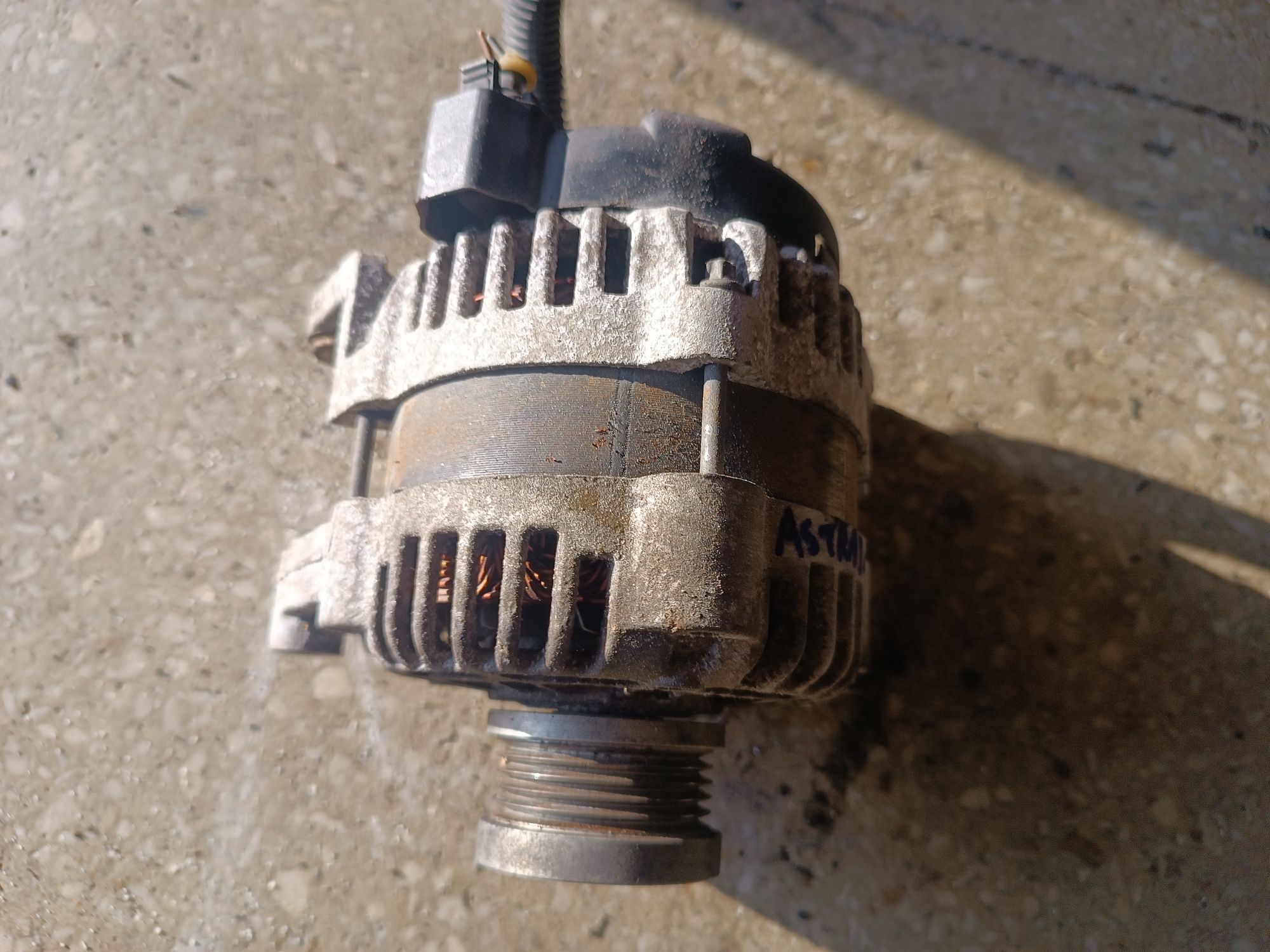 Alternator opel astra j Meriva b mokka 1.4t 13,581,885