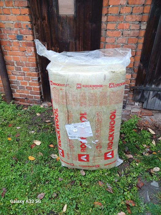 Sprzedam wełnę mineralną