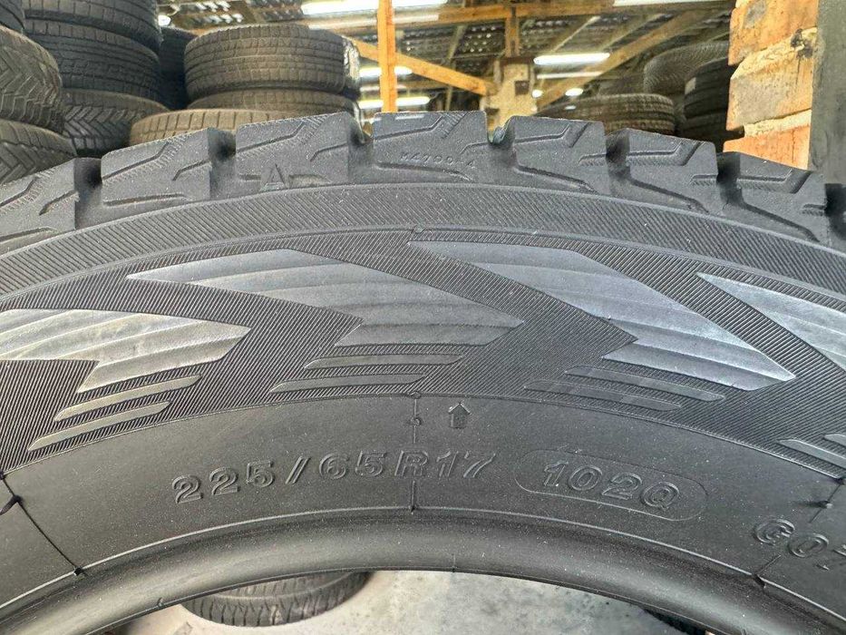 Шини зимові 225/65 R17 YOKOHAMA ICE GUARD G075 7mm