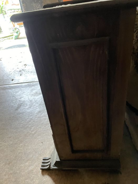 Mesinhas de cabeceira para restauro