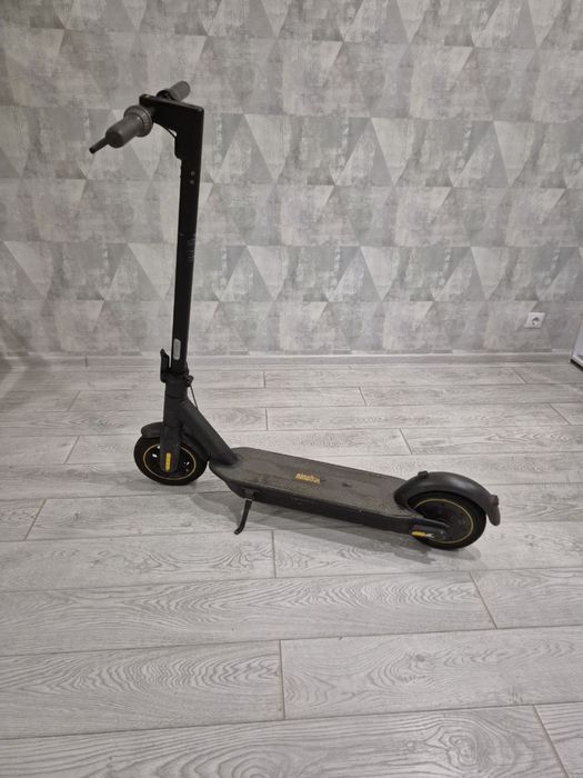 Електросамокат ninebot g30 max