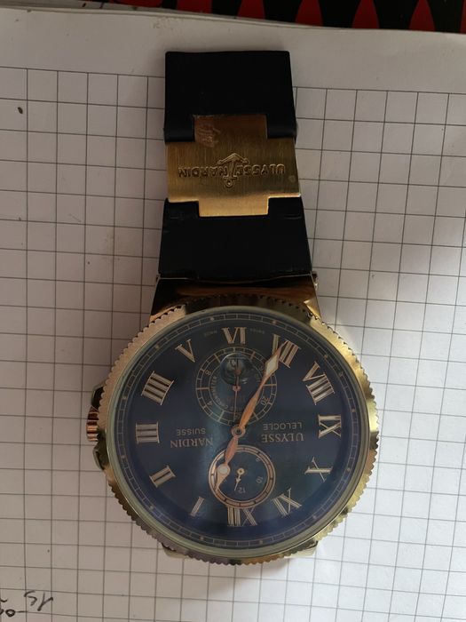 Часы годиник.