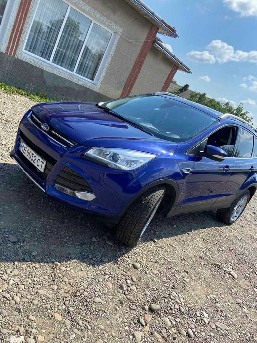 Ford kuga                  .