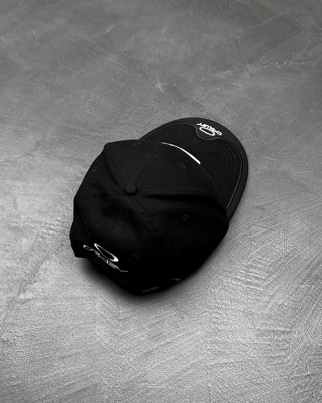 Кепка Oakley Logo Cap Black