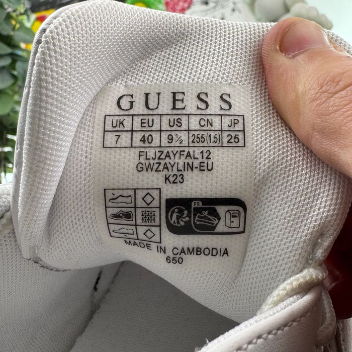Кросівки шкіряні Guess Zaylin 40 розмір E862