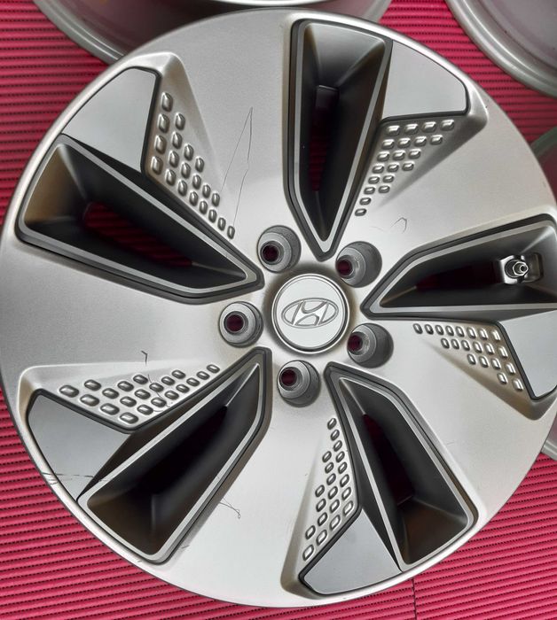 2989 - Jantes 17 5x114.3 Originais Hyundai Kauai com sensores