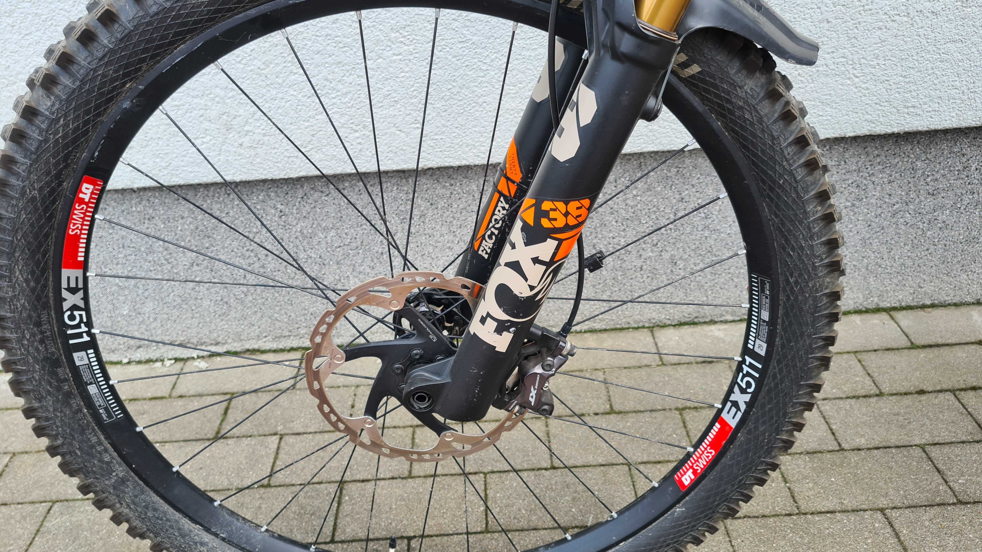 Pivot Firebird 29" M Carbon enduro