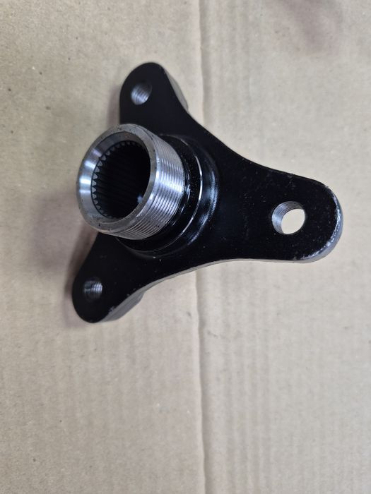 Фланец BMW  хвостовик кардана заднего редуктора 34 зуба 81 мм