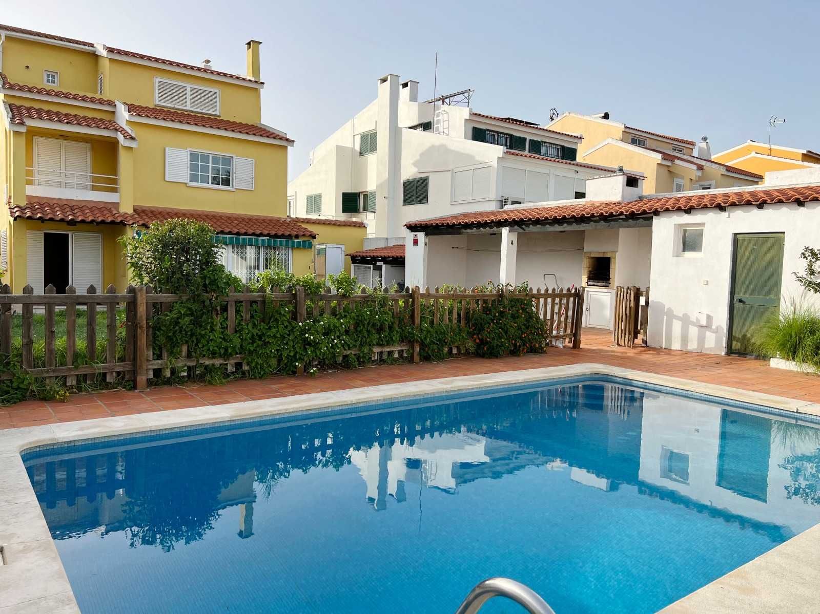 Espectacular Casa de férias para grupos com piscina em Carcavelos