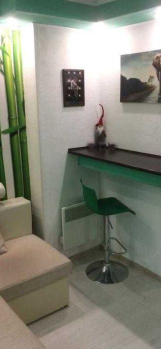 Продам гостинку с ремонтом