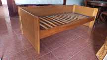 Cama studio de corpo e meio