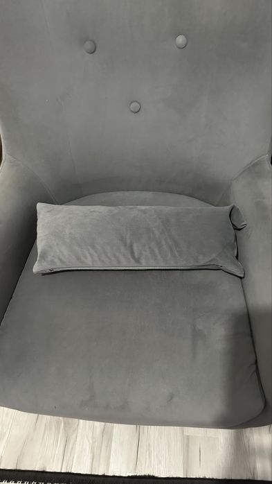 Fotel zamszowy uszak IKEA