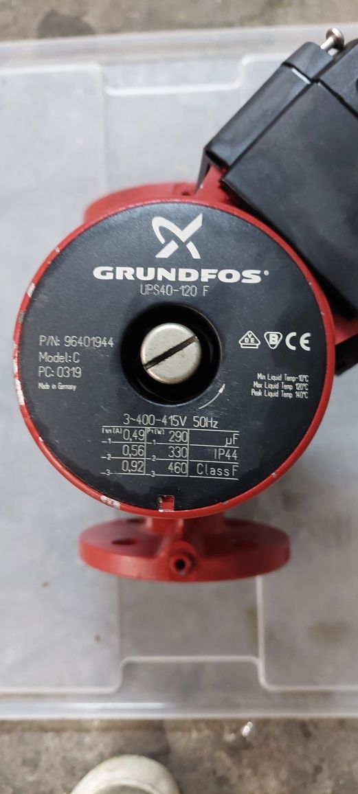 Pompa Grundfos UPS40-120F