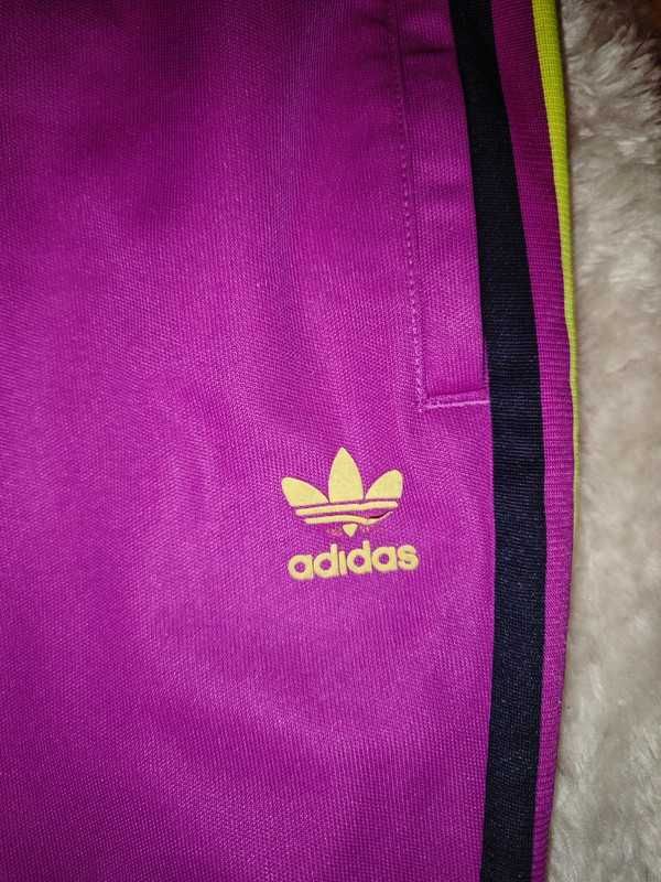 Spodnie dresowe damskie Adidas fioletowe rozmiar XS