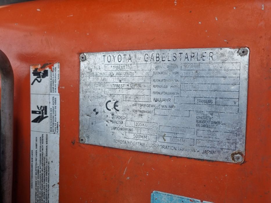 Wózek widłowy Toyota, elektryczny