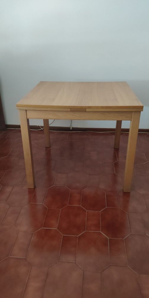 Mesa de sala IKEA Bjursta 90x90