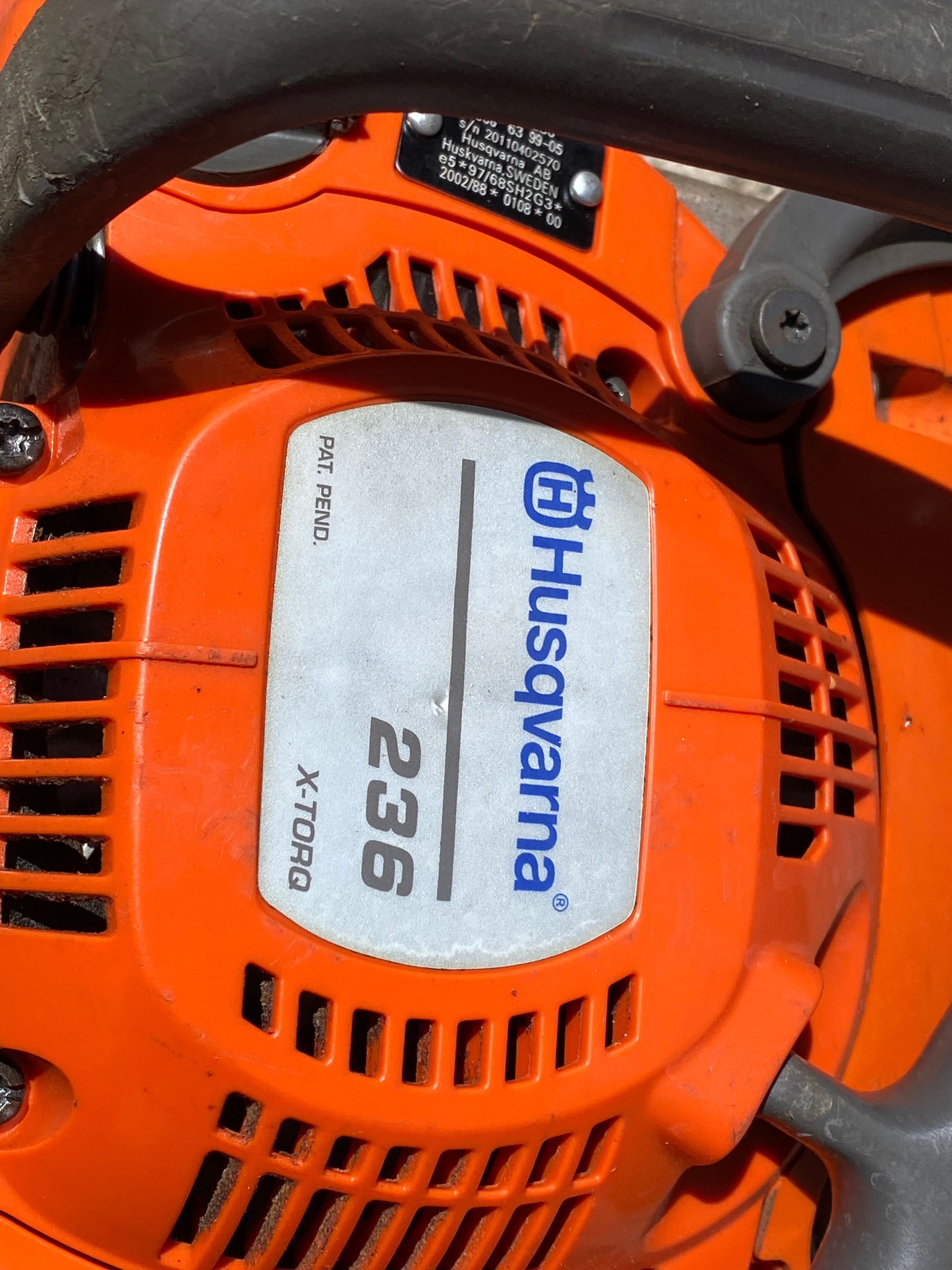 Бензопилу Husqvarna 236 x-TORQ