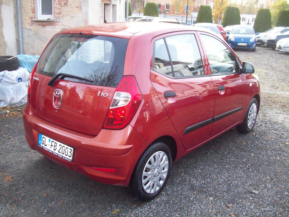 HYUNDAI i10 1,1/stan idealny/mały przebieg/klimatyzacja