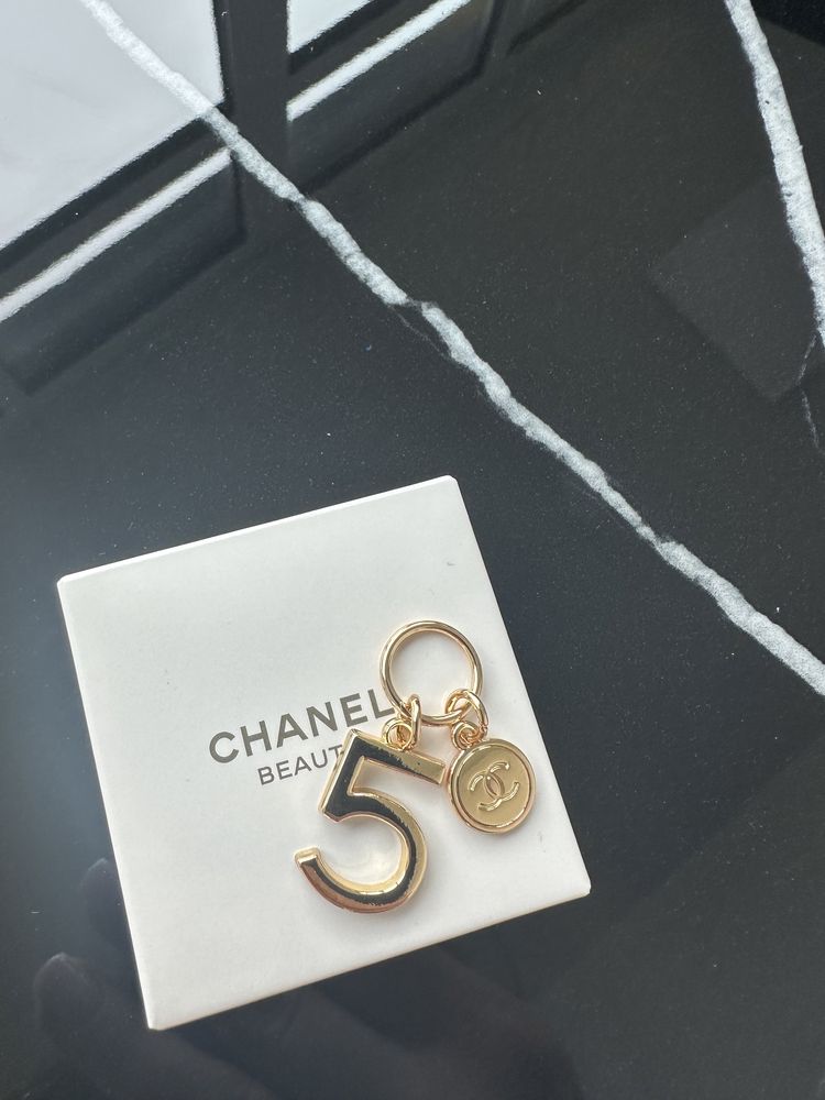 Charm chanel nr.5 nowy