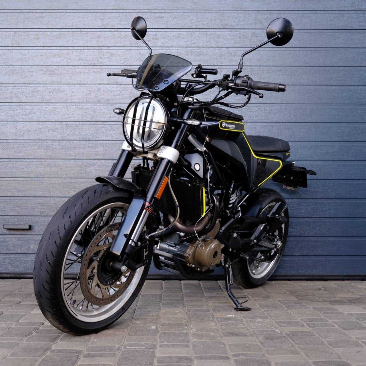 Продам мотоцикл HUSQVARNA SVARTPILEN 401 (7696)