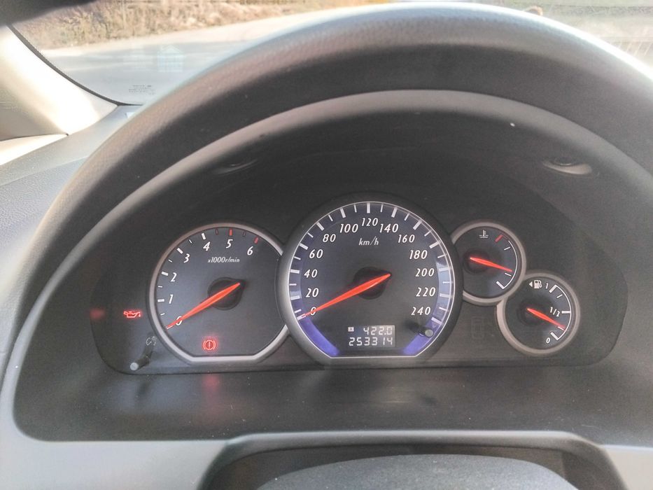 Vendo ou troco mitsubishi grandis 2.0did