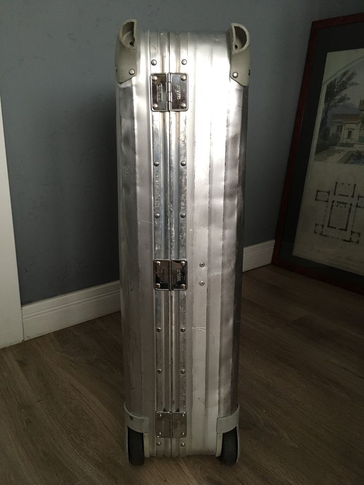 Rimowa walizka aluminiowa na kółkach