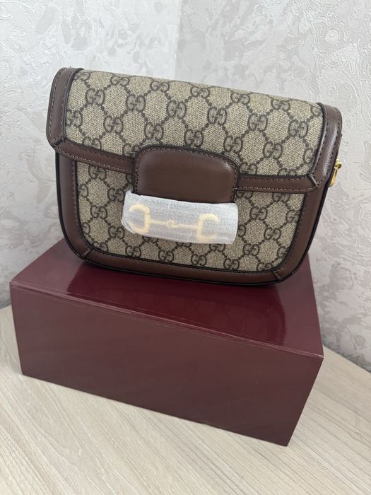Класична сумка Gucci Horsebit