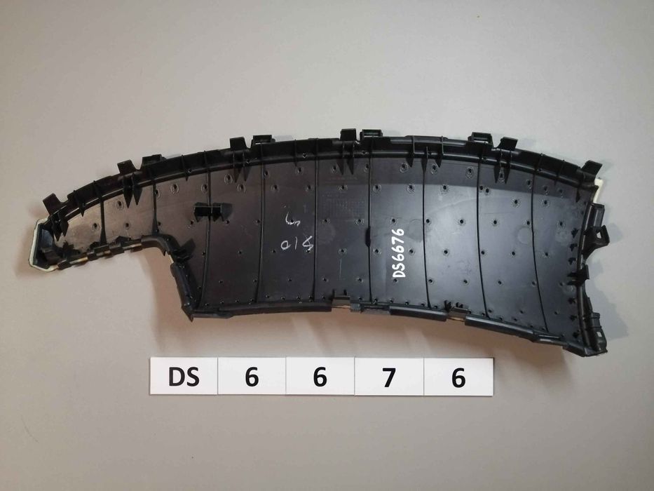 Honda Accord 8 08-12 накладка торпедо R (77104TA5A000) DS6676 77104TA5