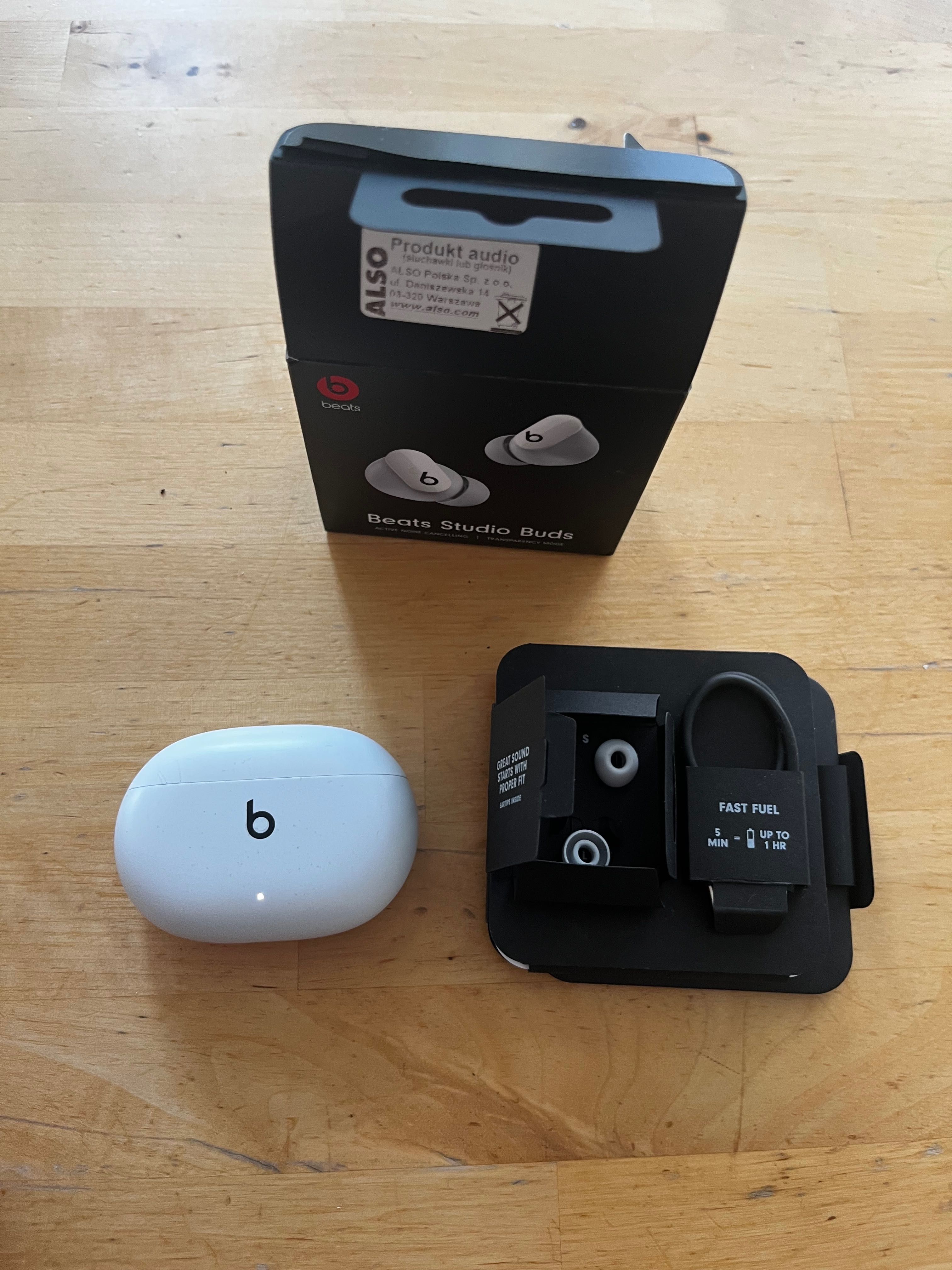 Beats Studio Buds