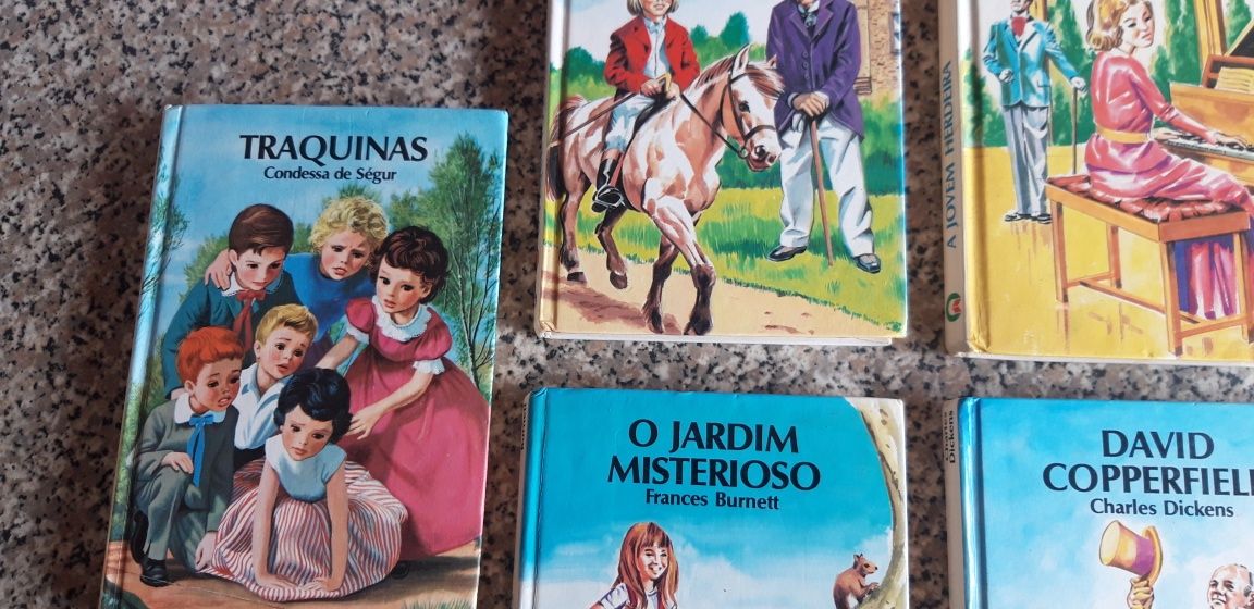 Conjunto de 9 Livros Infantis Antigos Círculo de Leitores