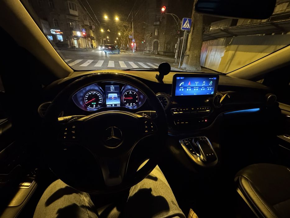 Mercedes v class v 250 4mati меседес