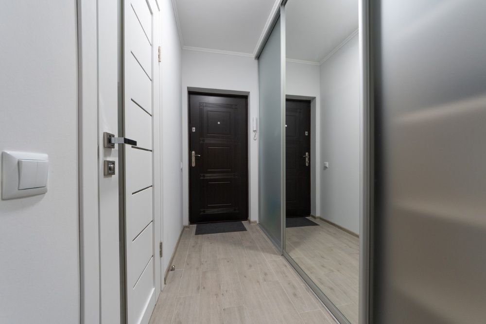 Дизайн-проект "ПАРИЖ У ВІКНІ". ЖК Британський Квартал. Подобова оренда