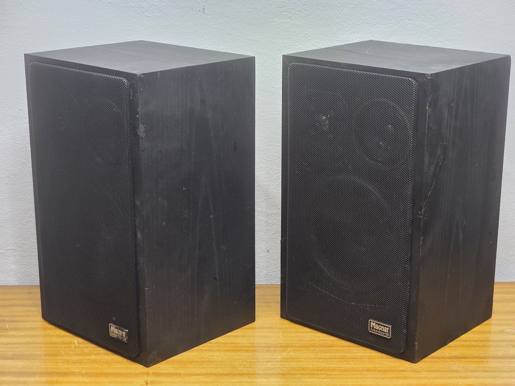 Tanio Magnat Monitor B Kolumny 3 drożne bas 20cm 120W 4-8ohm 40-34kHz