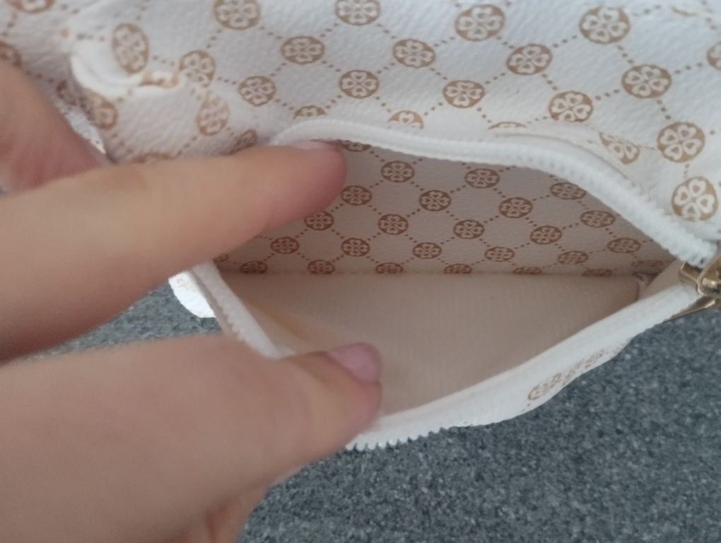 Nowy nieduży plecak mały plecaczek biały wzorki ekoskóra torebka ramię