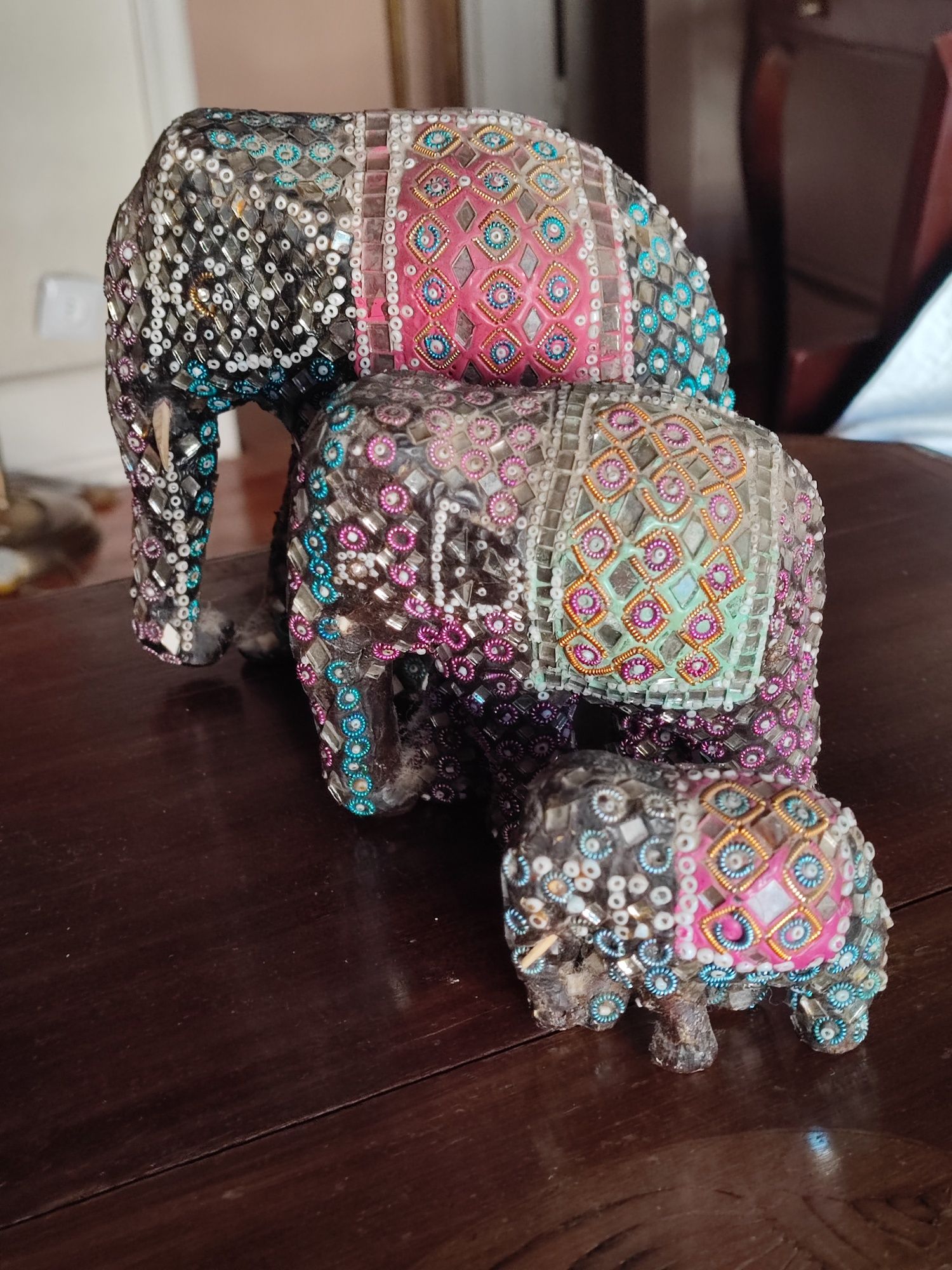 Conjunto de 3 elefantes