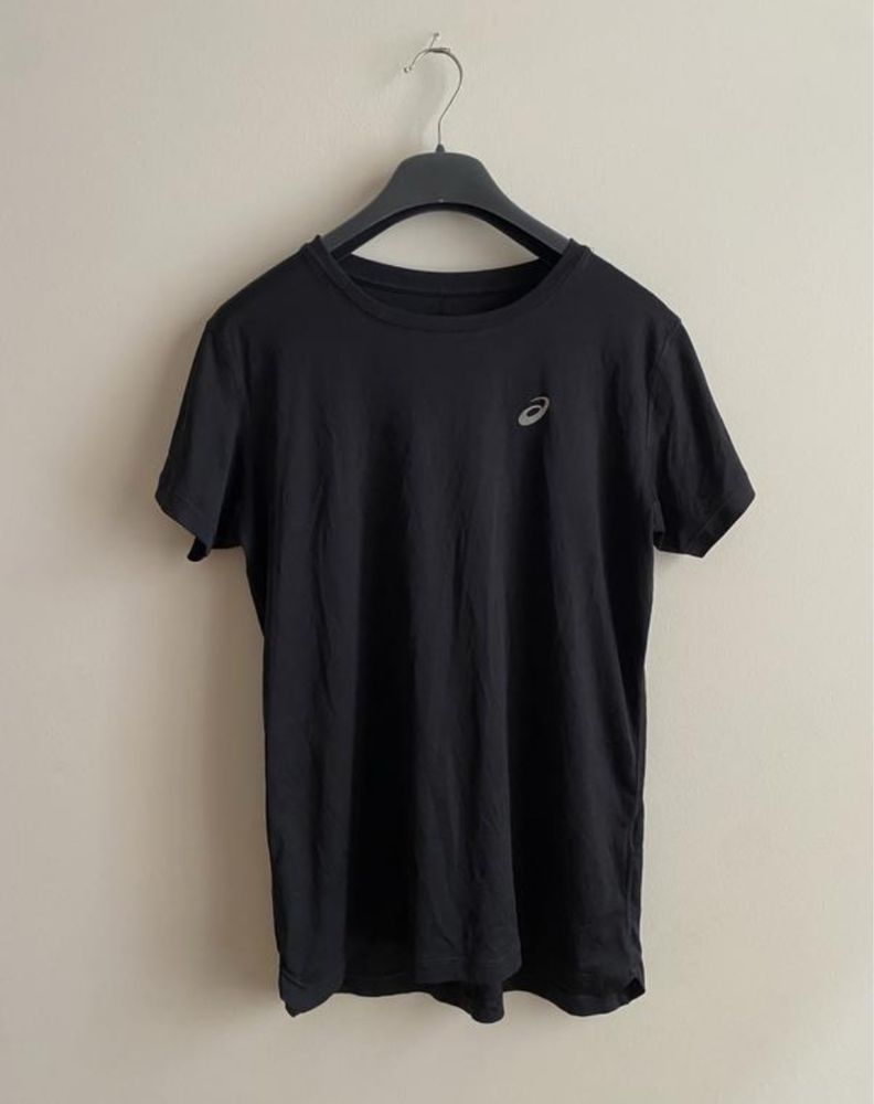 Чоловіча бігова футболка asics core ss top — розмір s