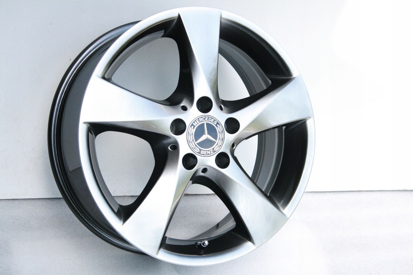 NOWE FELGI MERCEDES V VITO VIANO A447 17 OE A4474012200 A GLA GLB ORYGINAŁ