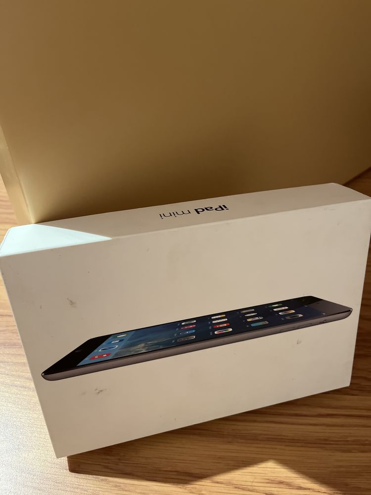 Apple iPad mini 16 GB на запчастини