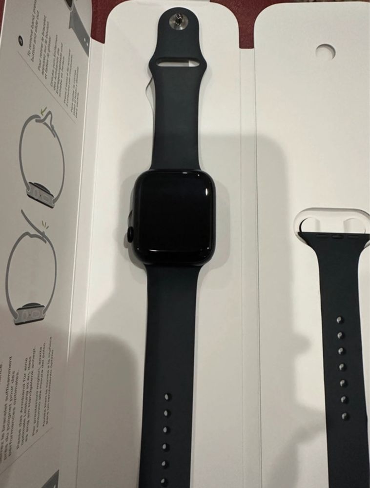 Apple watch 8   45mm. Midnight