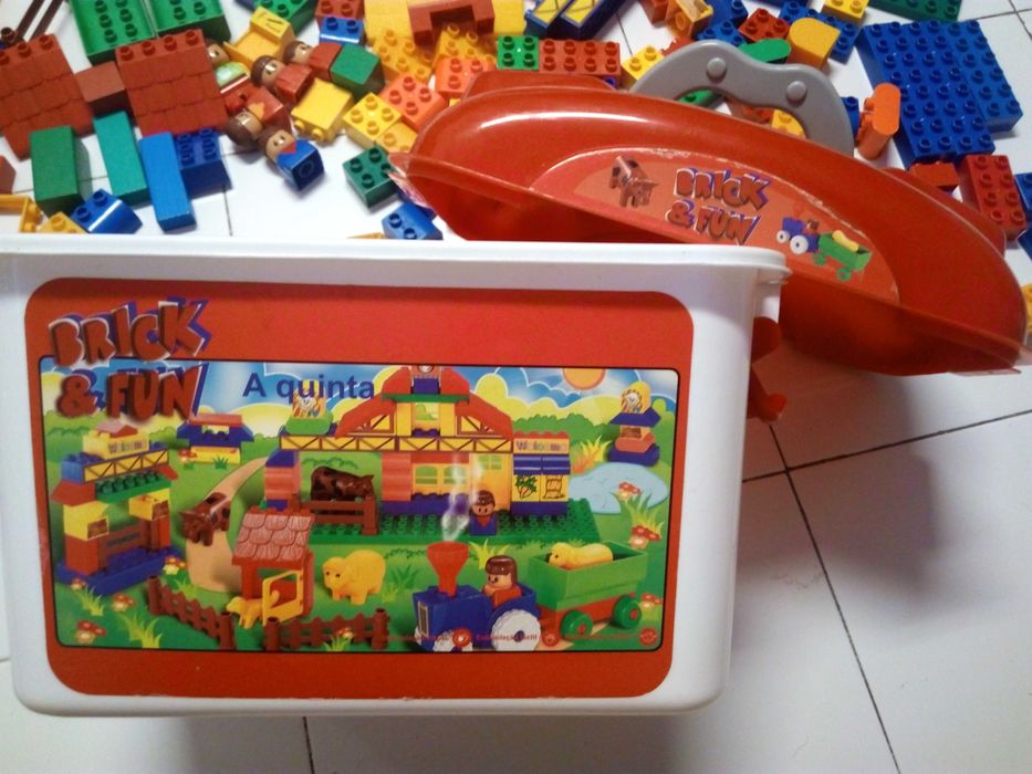 Lego - Conjunto de peças, em caixa, tema quinta