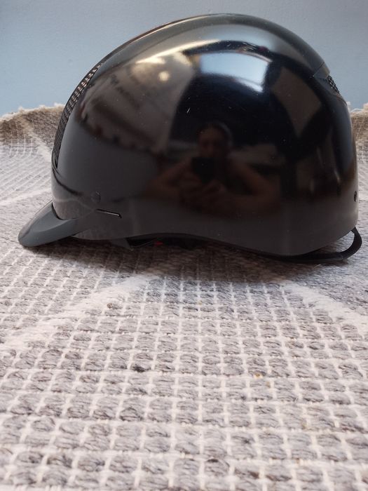 Kask jeździecki START lakierowany