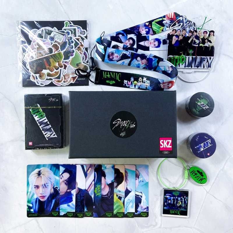 Kpop Stray Kids Gift Box Photo Cards, Stickers entre outros