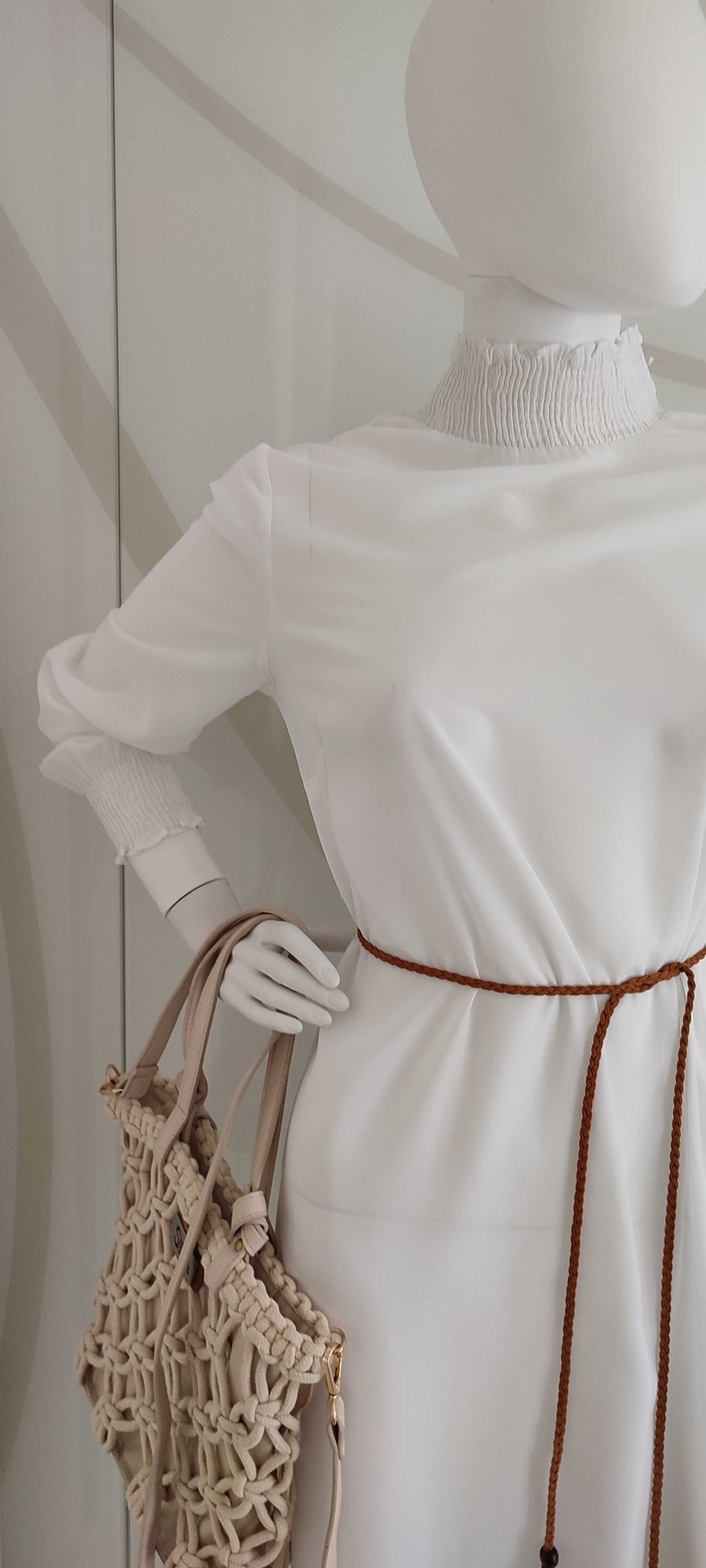 Biała sukienka długa