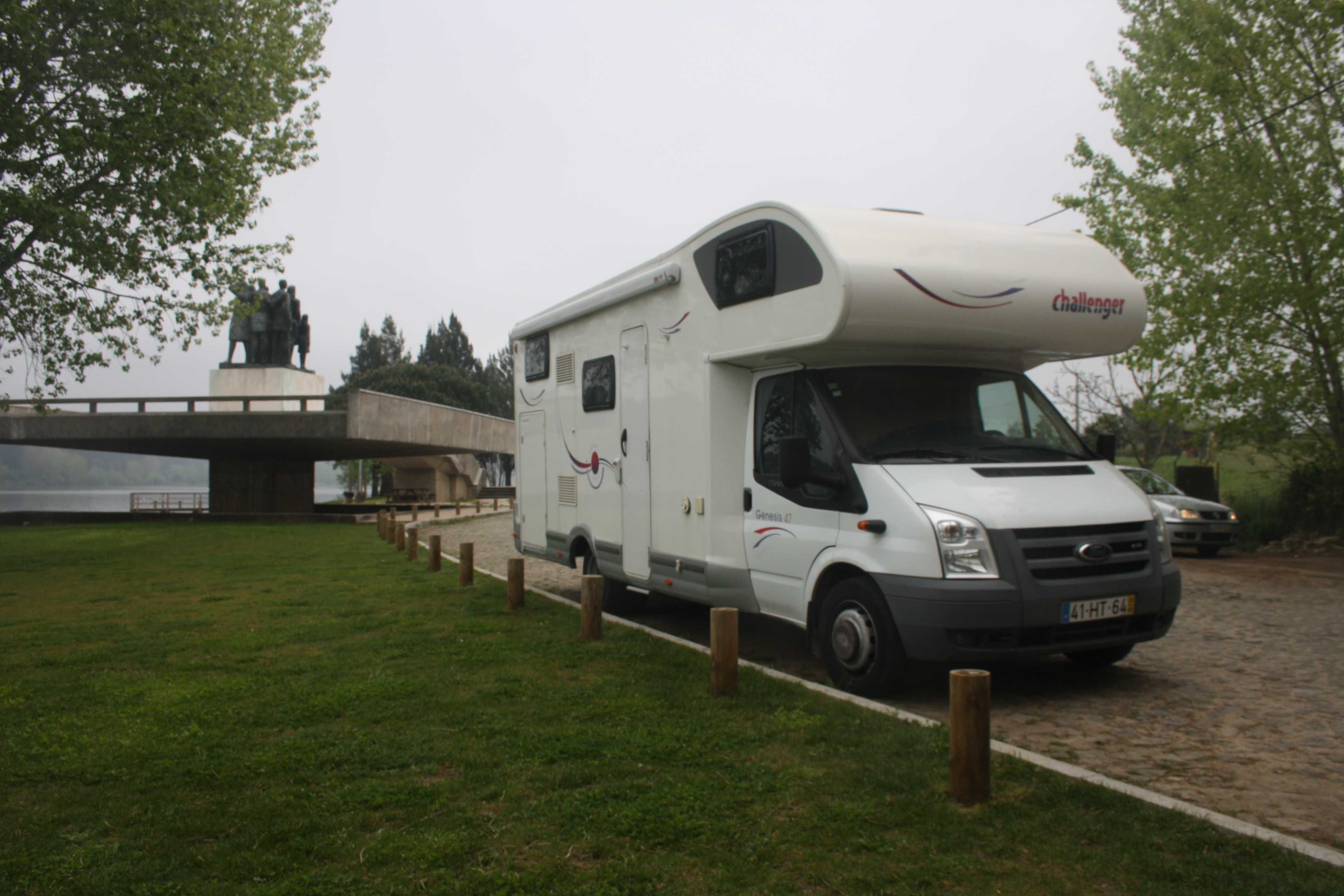 Autocaravana Ford  Challenger genesis 47- 2009