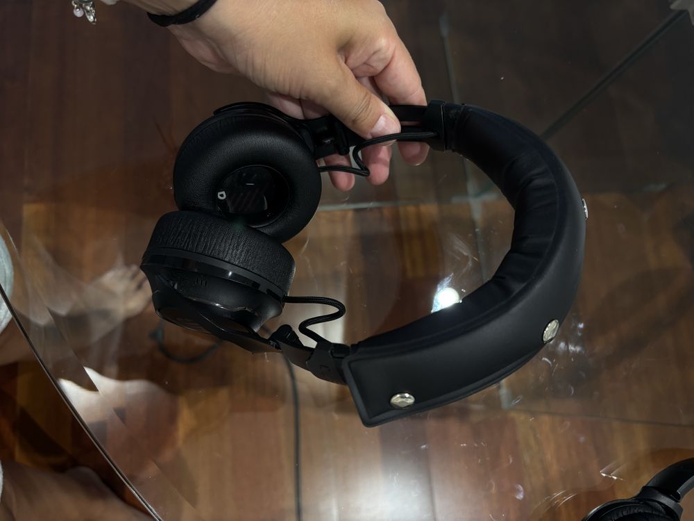 Auscultadores JBL Club 950NC
