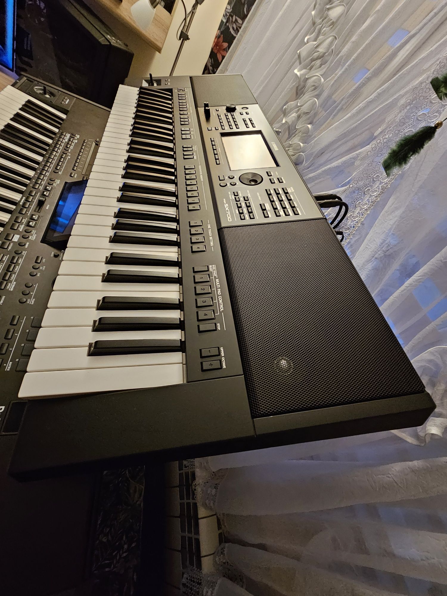 Yamaha PSR SX700