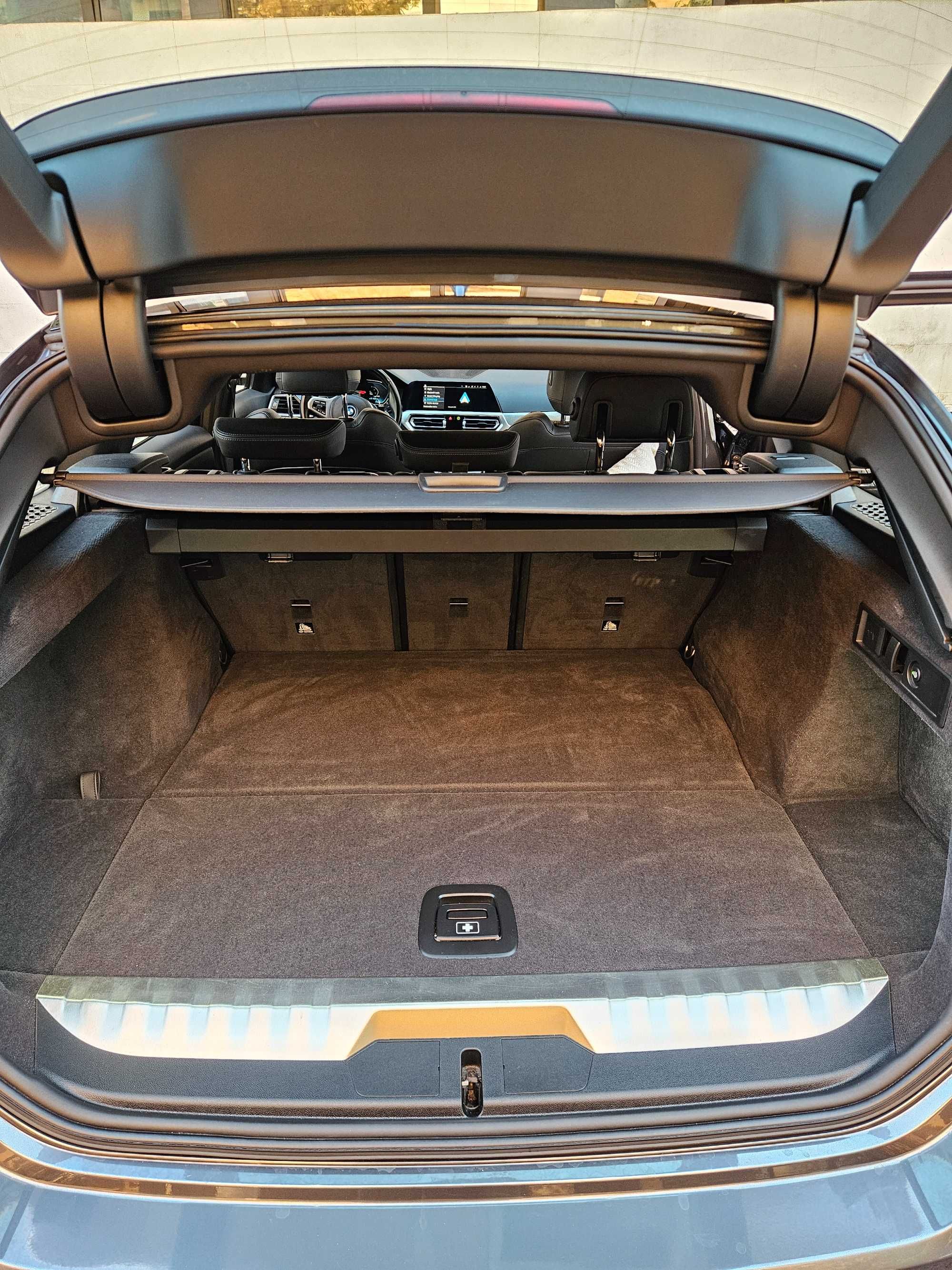 BMW 320e versão M