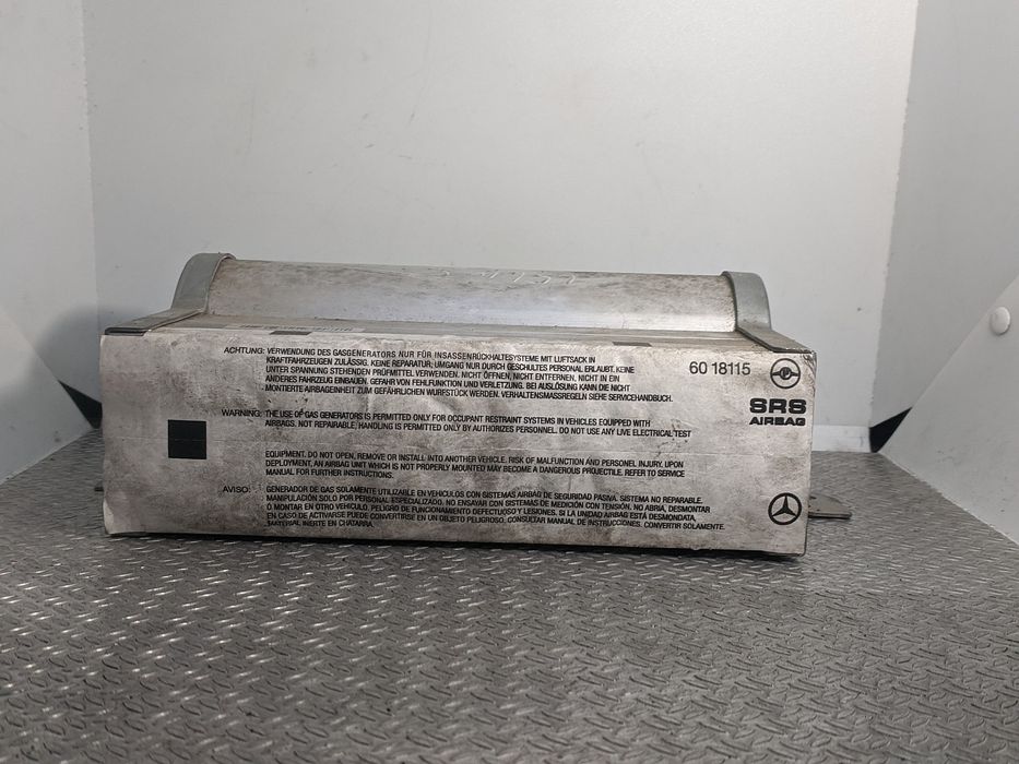 Подушка безпеки пасажира в торпедо Mercedes Vito W639 Вито 639