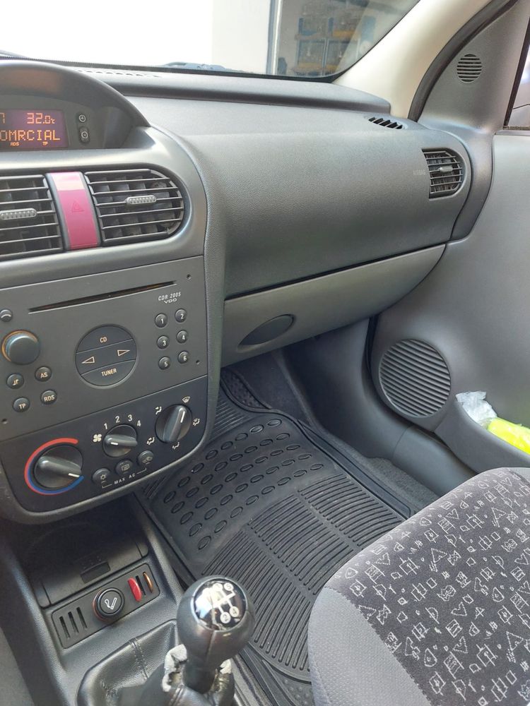 Opel corsa C - bom estado